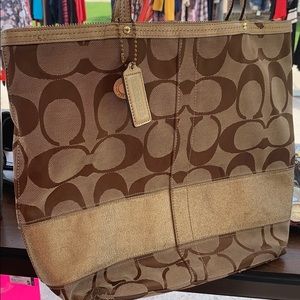 Coach median tote with zipper